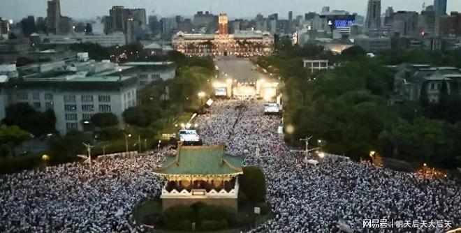 近5场不胜！欧冠：十人曼联0